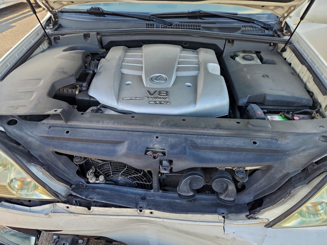 2004 LEXUS GX 470 photo 11