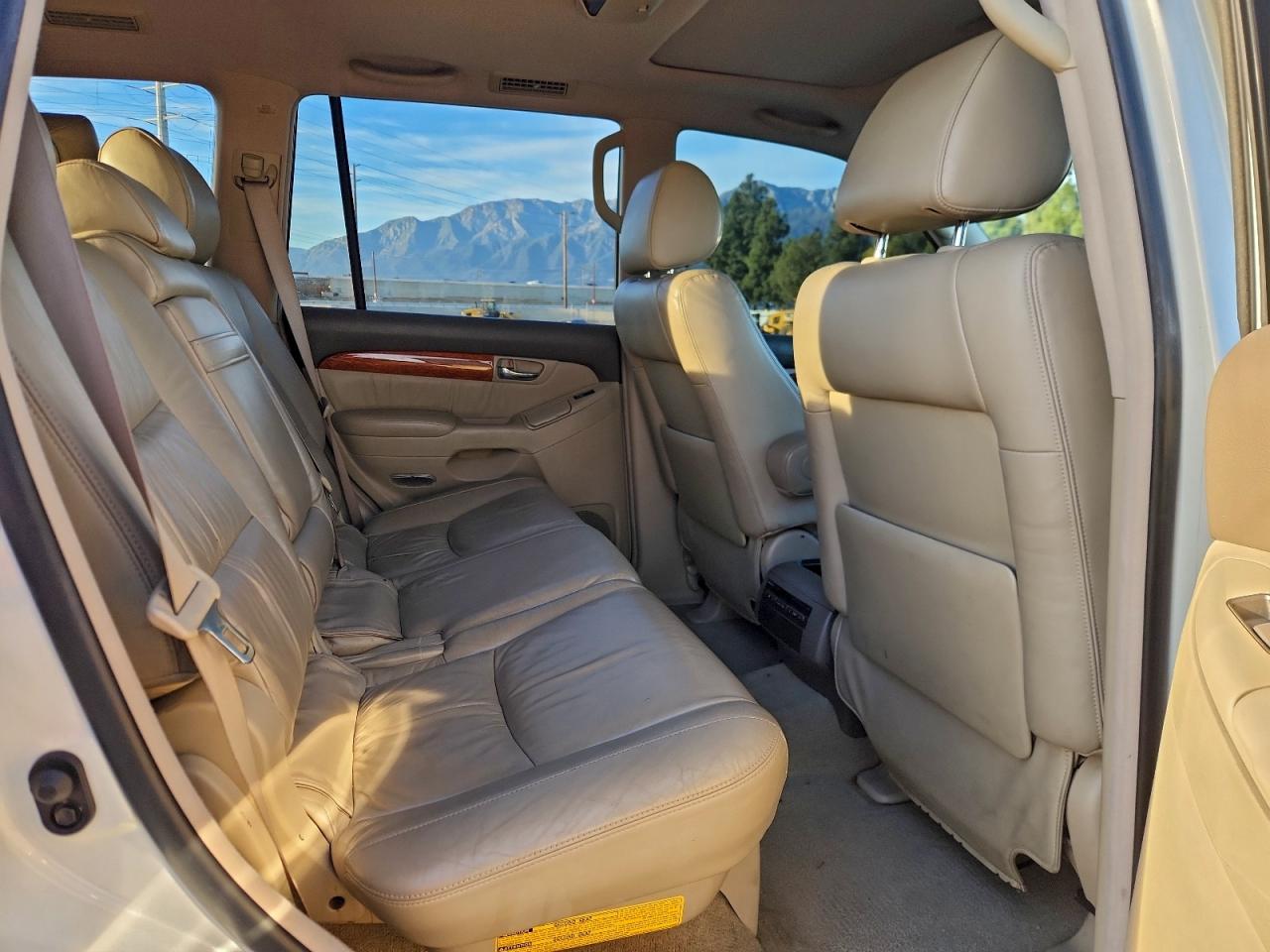 2004 LEXUS GX 470 photo 10
