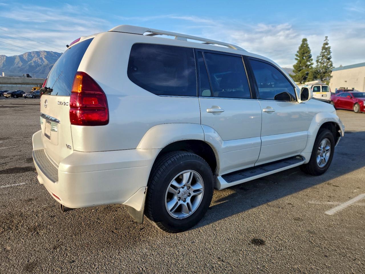 2004 LEXUS GX 470 photo 3