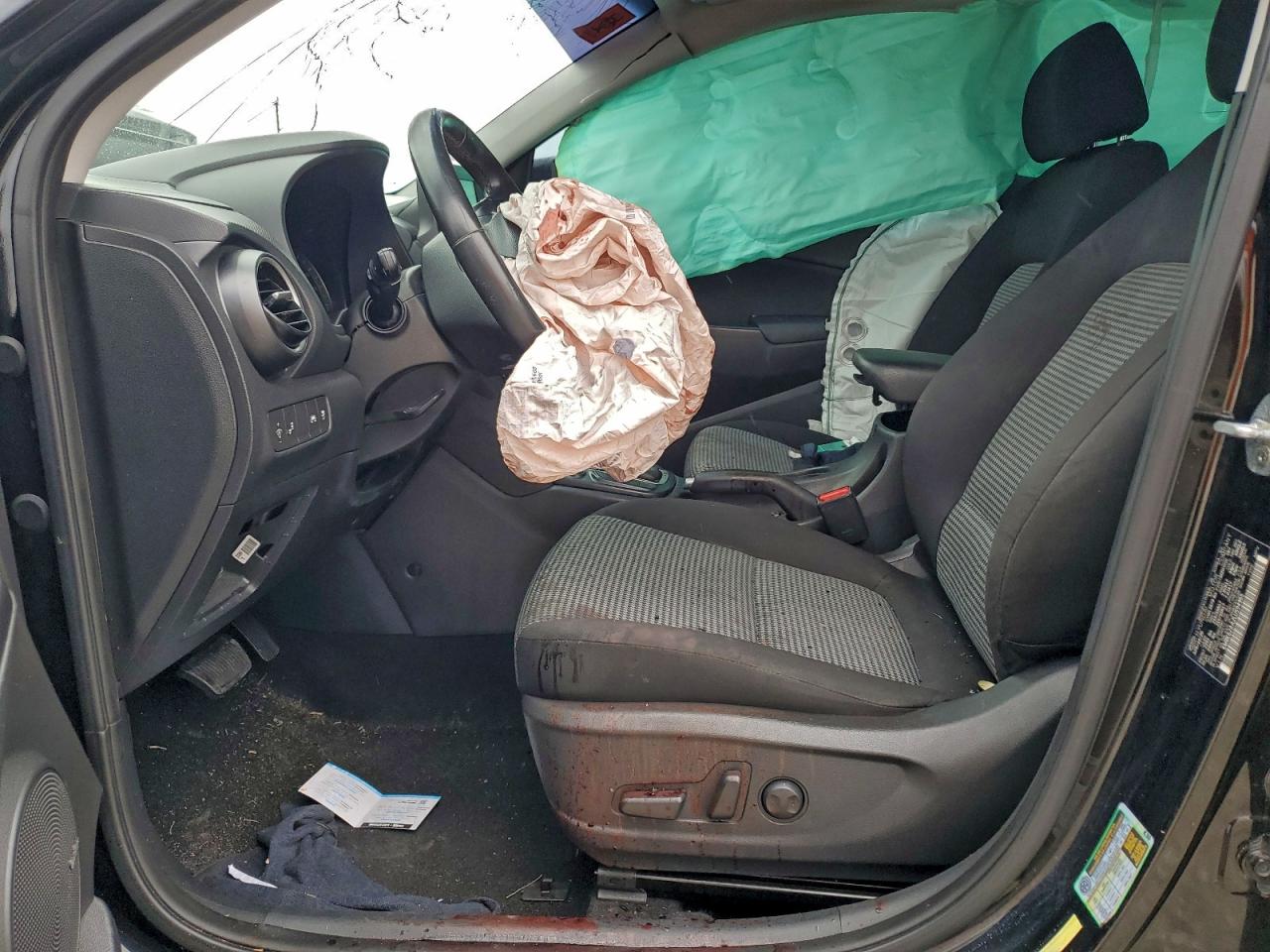 2020 HYUNDAI KONA SEL PLUS photo 7