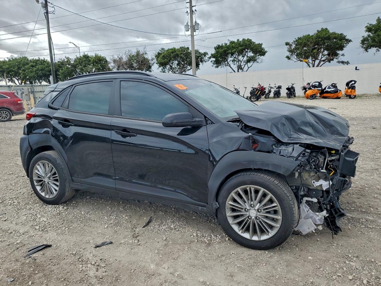2020 HYUNDAI KONA SEL PLUS photo 4
