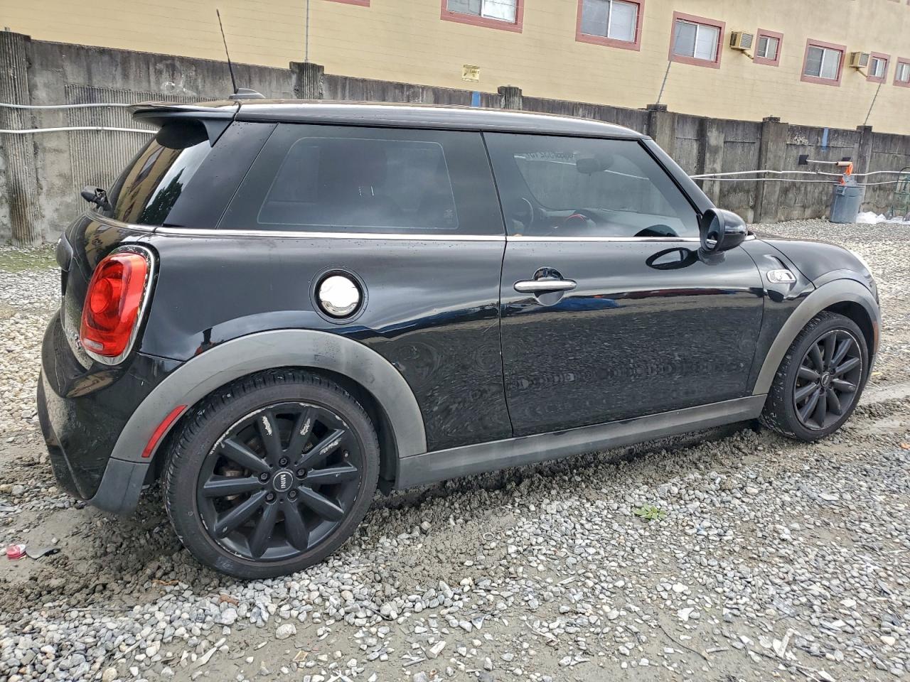 2014 MINI COOPER S photo 3