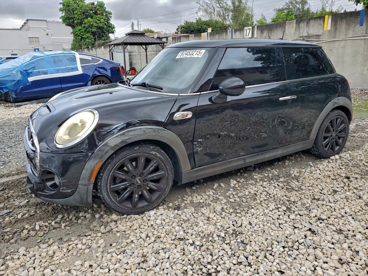 2014 MINI COOPER