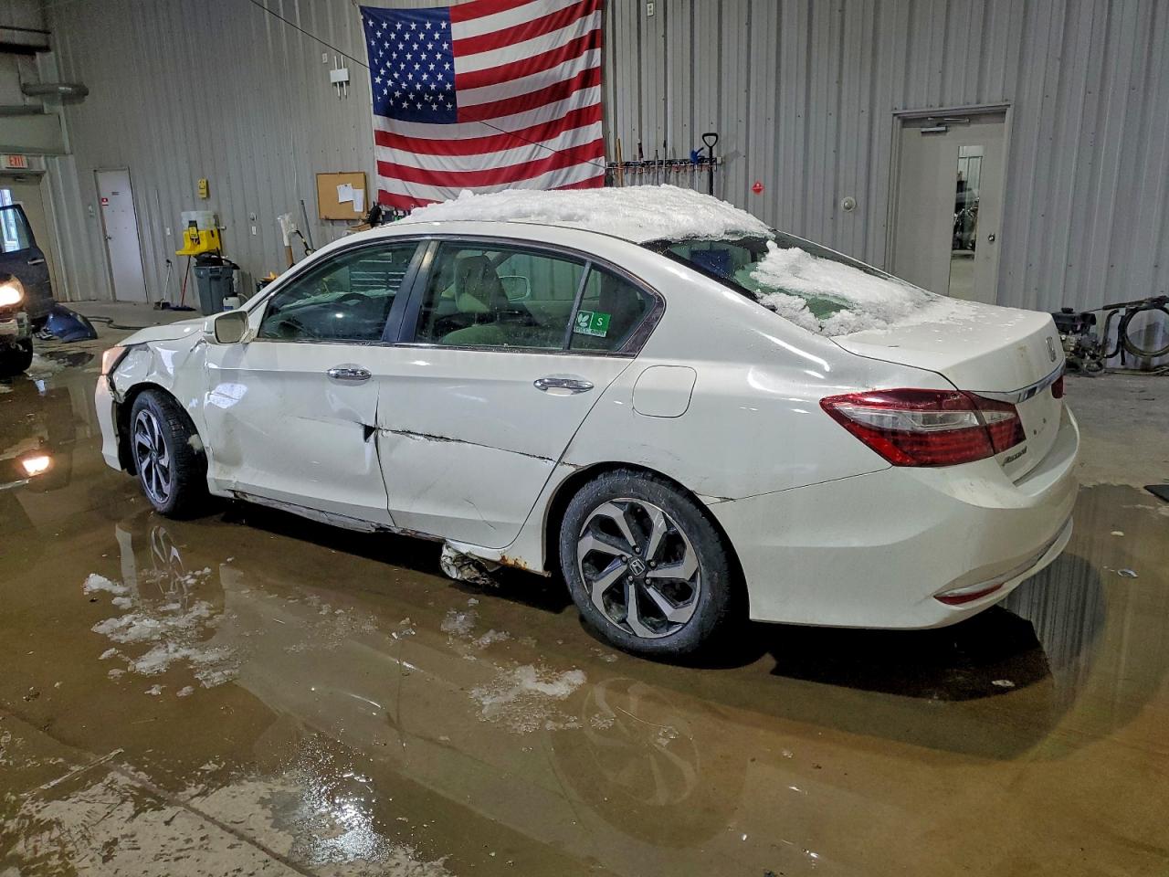 2017 HONDA ACCORD EX photo 2