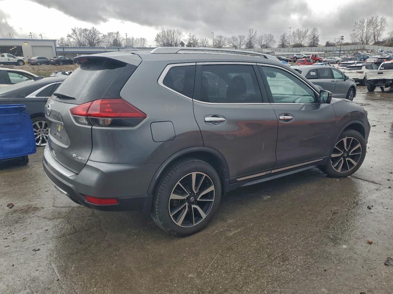 2018 NISSAN ROGUE S photo 3