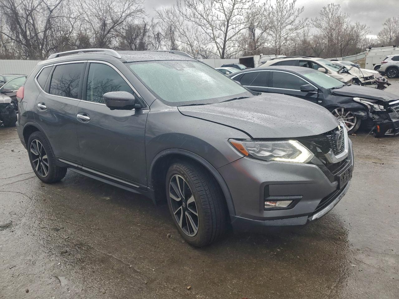 2018 NISSAN ROGUE S photo 4