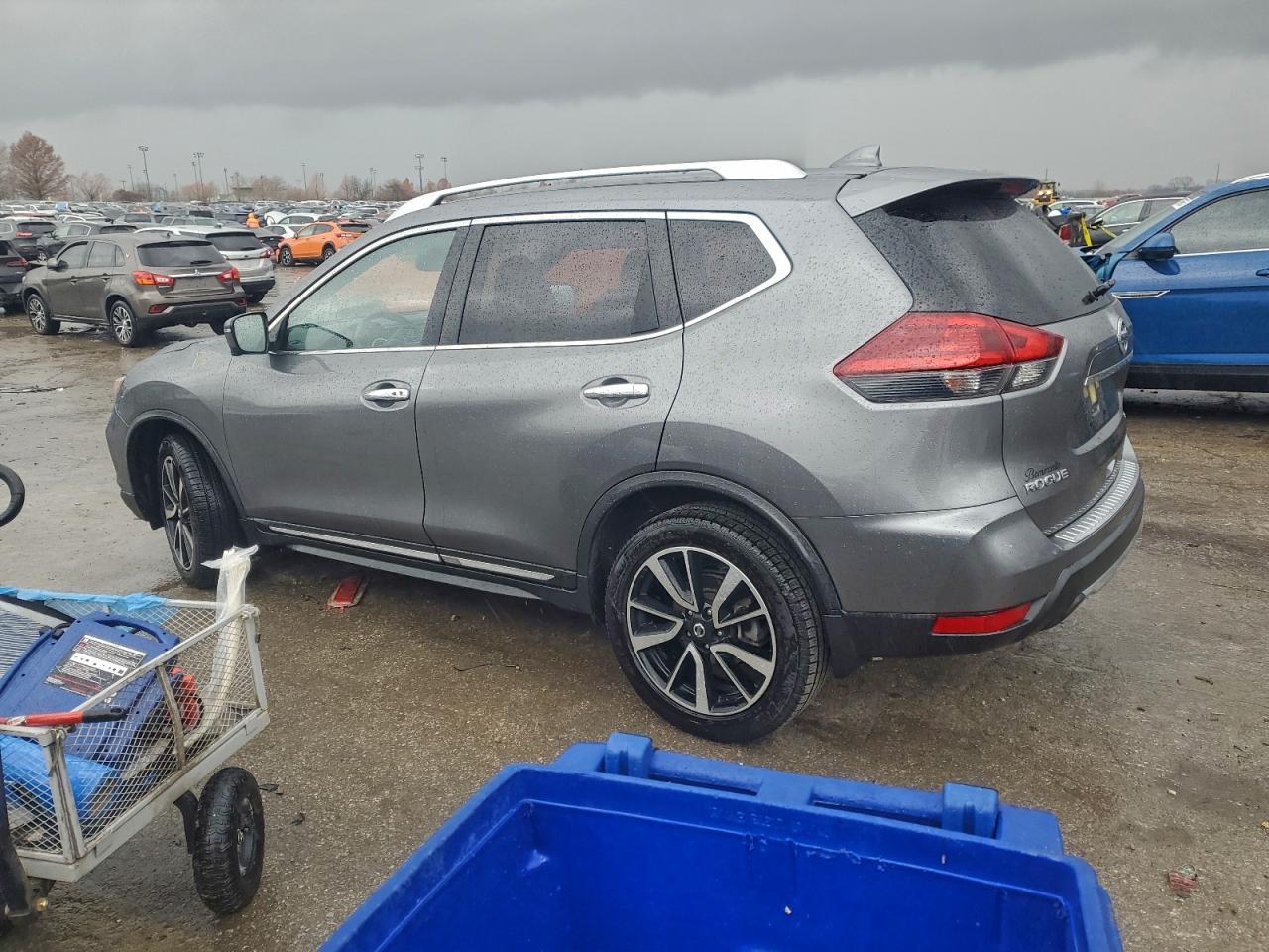 2018 NISSAN ROGUE S photo 2