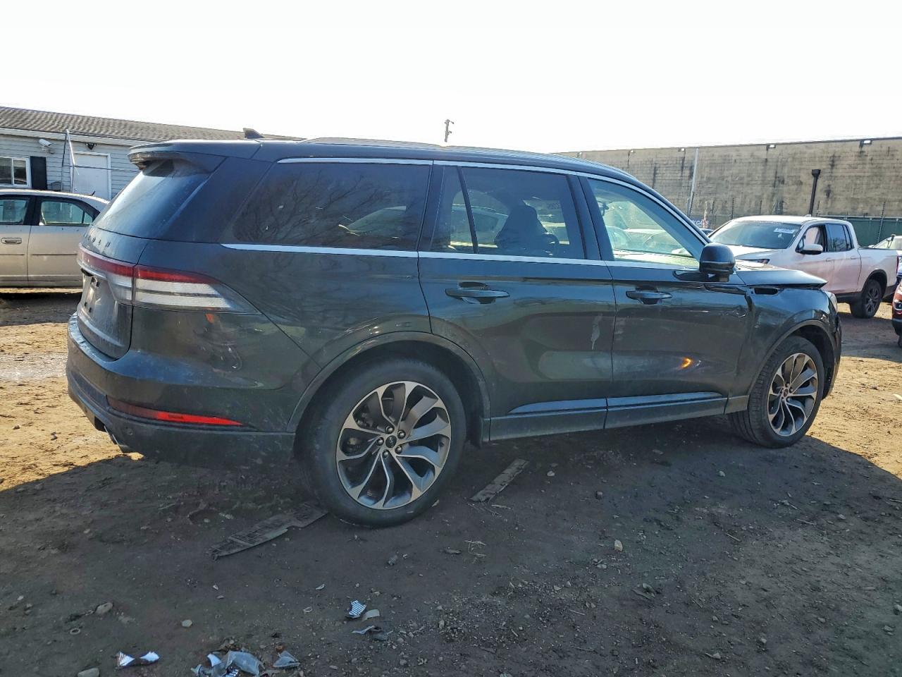 2023 LINCOLN AVIATOR GRAND TOURING photo 3