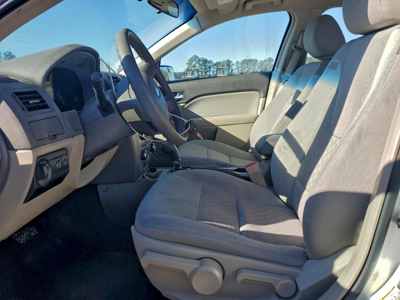 2012 FORD FUSION S photo 7