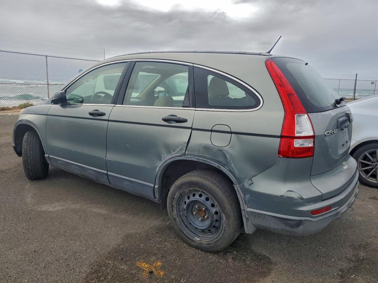 2011 HONDA CR-V LX photo 2