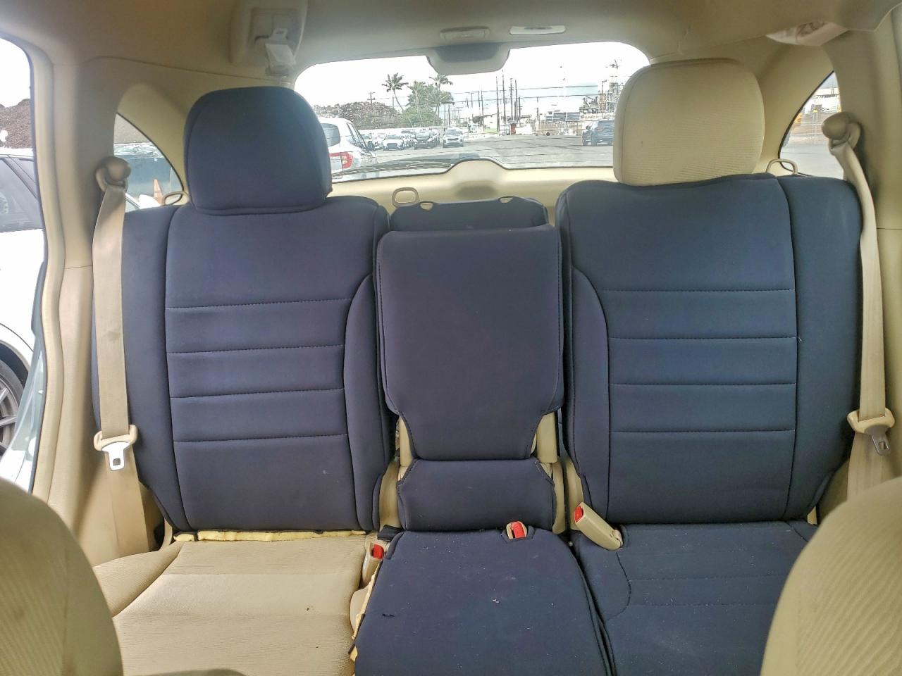2011 HONDA CR-V LX photo 10