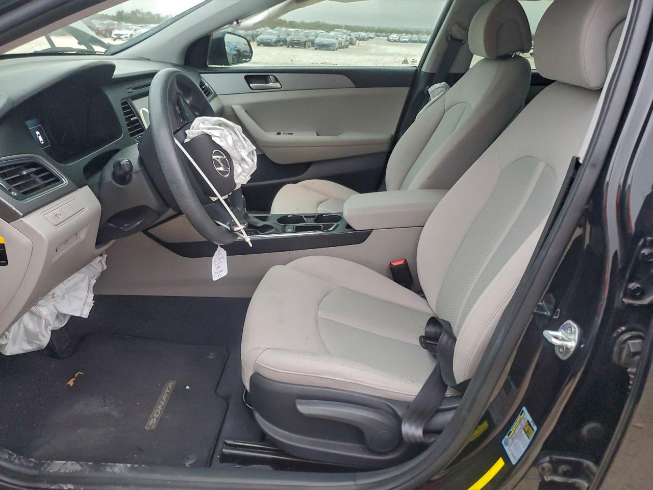 2017 HYUNDAI SONATA SE photo 7