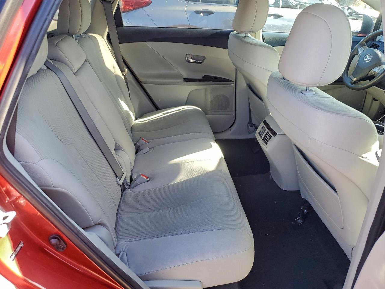 2011 TOYOTA VENZA photo 10
