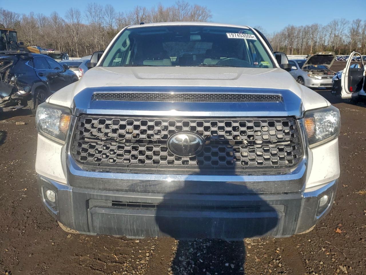 2018 TOYOTA TUNDRA CREWMAX SR5 photo 5