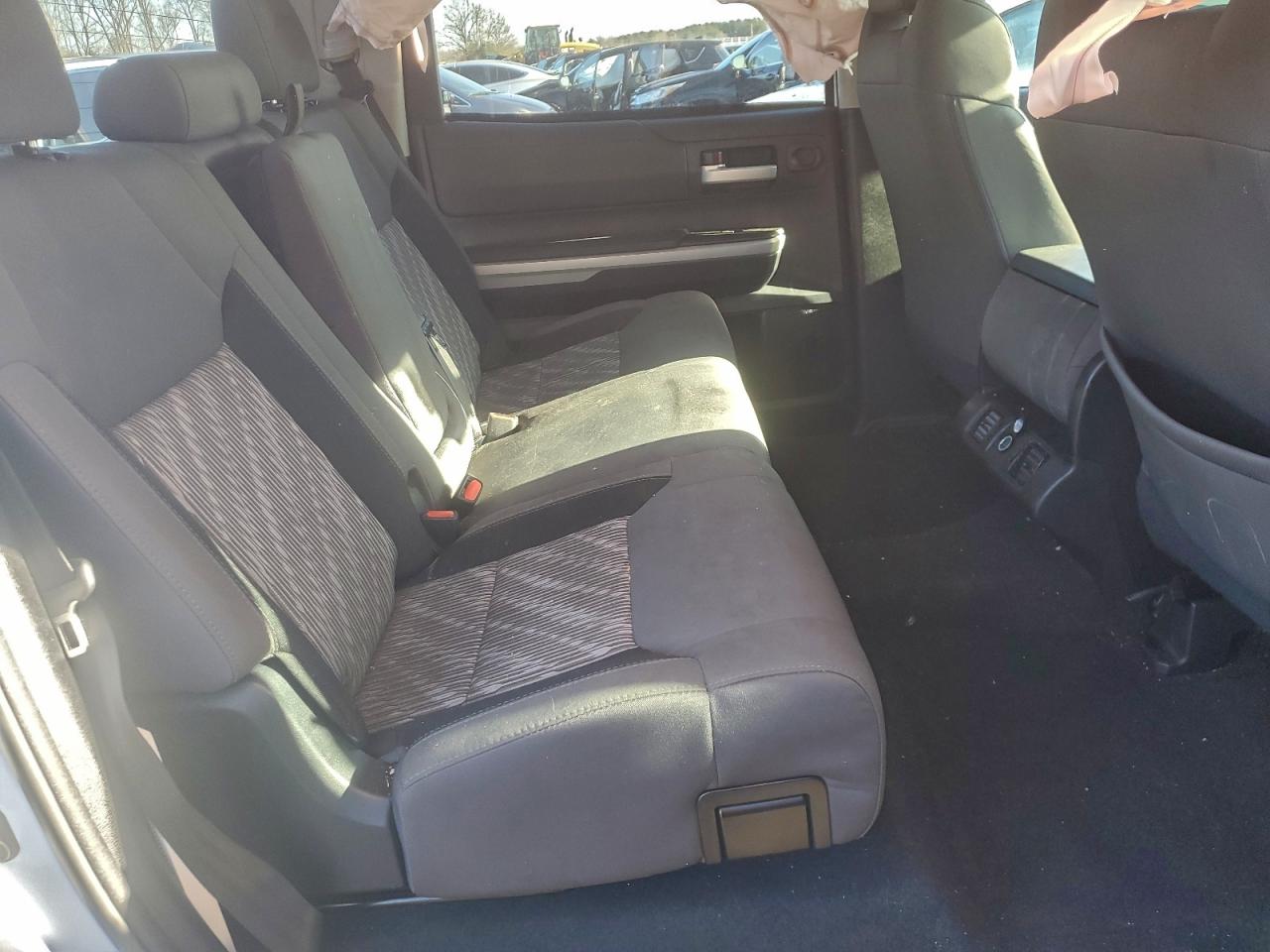 2018 TOYOTA TUNDRA CREWMAX SR5 photo 10