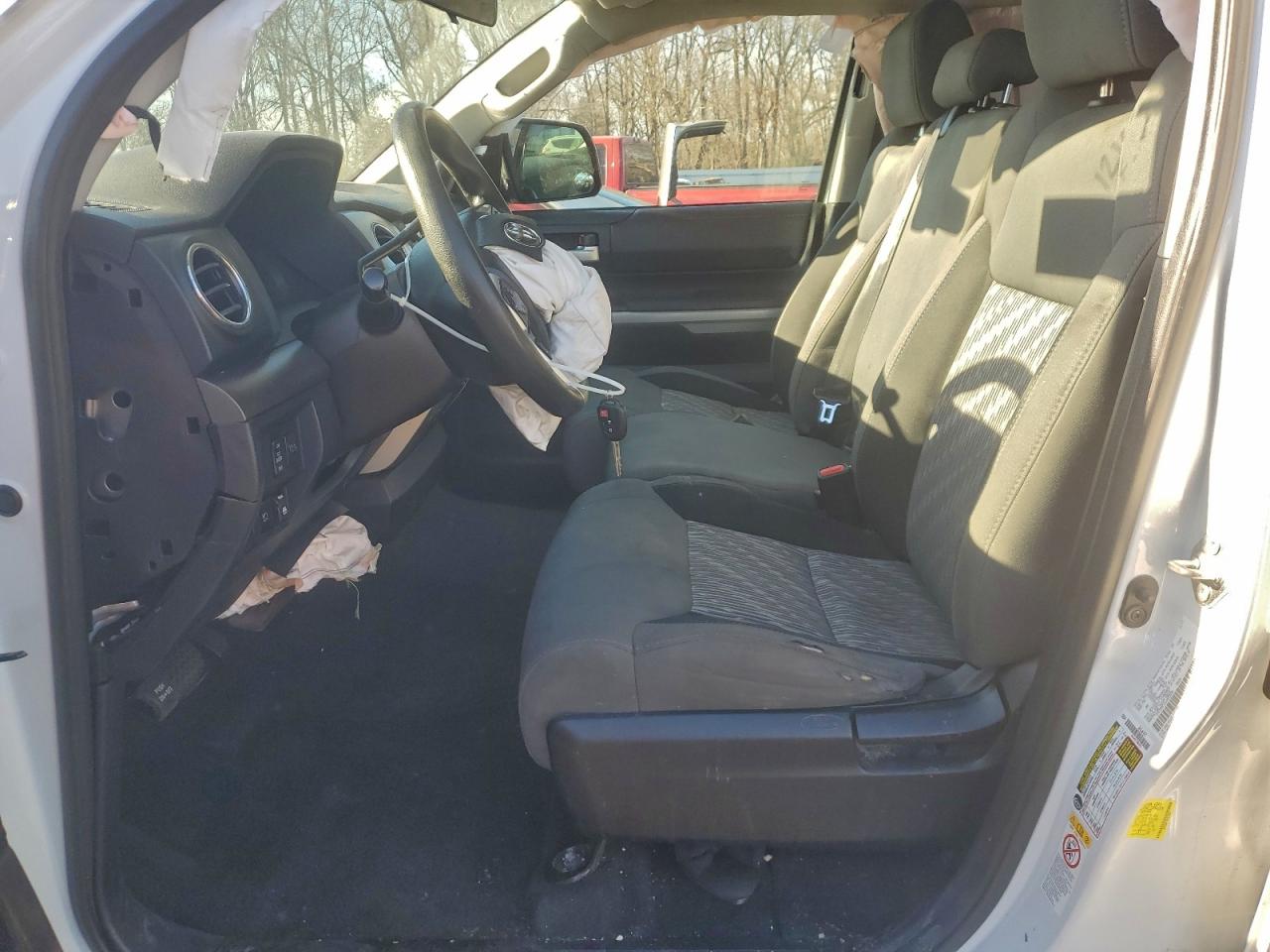 2018 TOYOTA TUNDRA CREWMAX SR5 photo 7