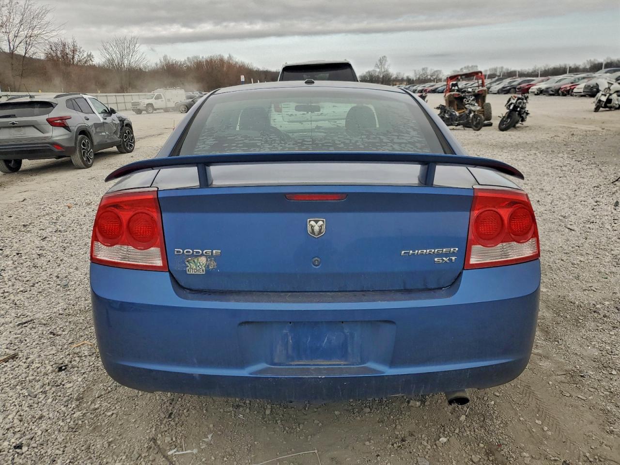 2010 DODGE CHARGER SXT photo 6