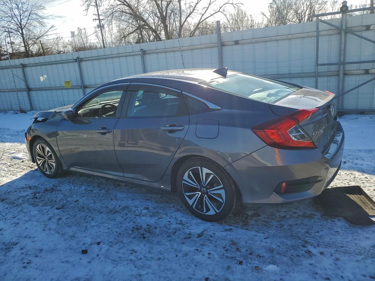 2017 HONDA CIVIC EX photo 2