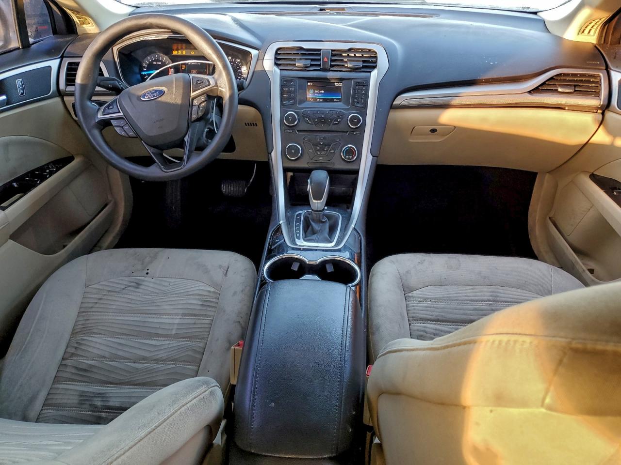 2016 FORD FUSION SE photo 8