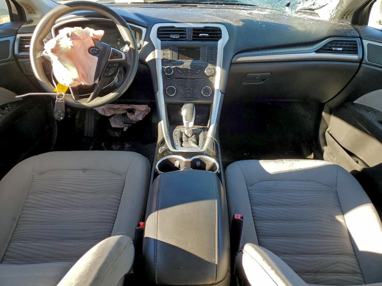 2016 FORD FUSION S photo 8