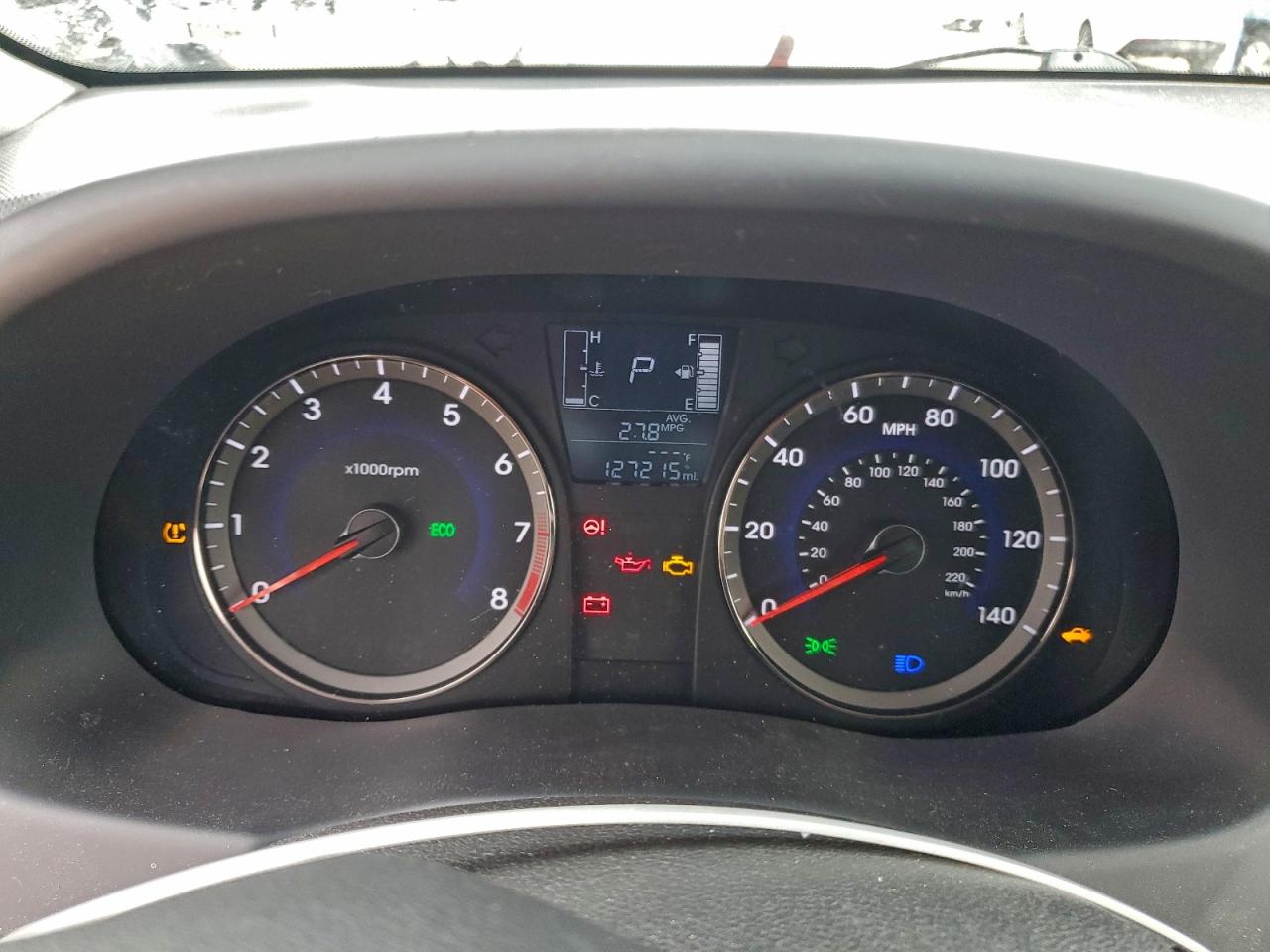 2017 HYUNDAI ACCENT SE photo 9