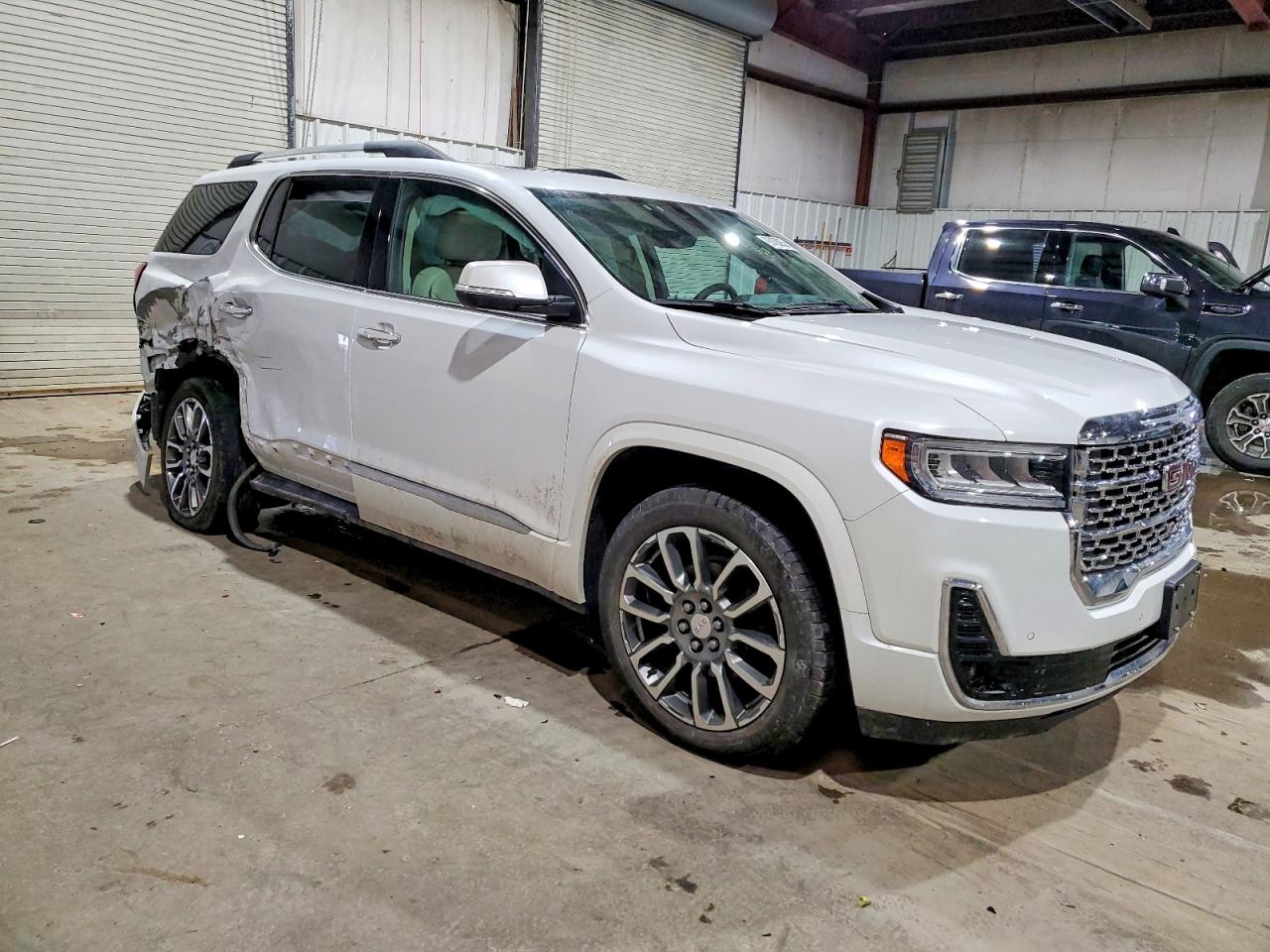 2023 GMC ACADIA DENALI photo 4