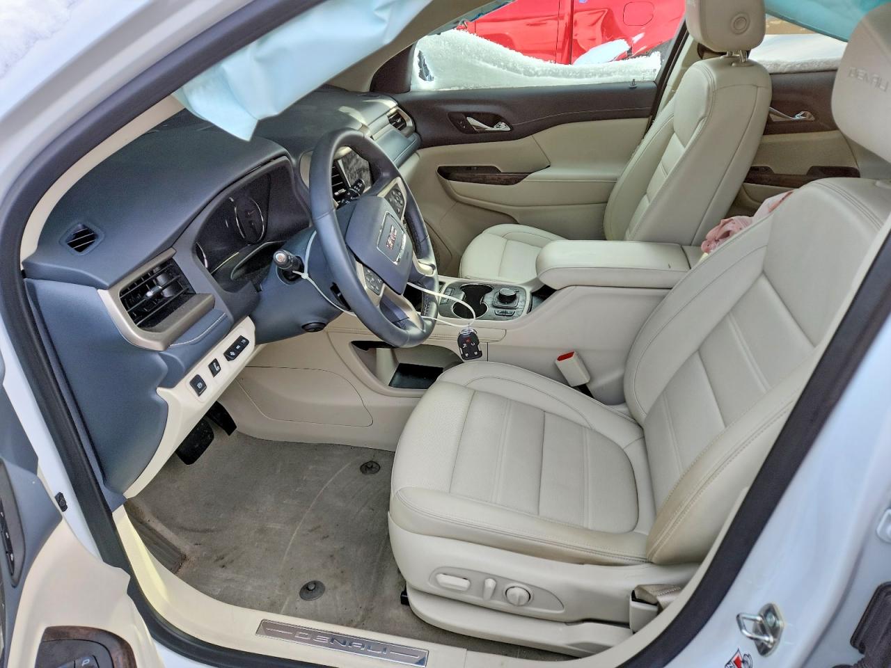 2023 GMC ACADIA DENALI photo 7