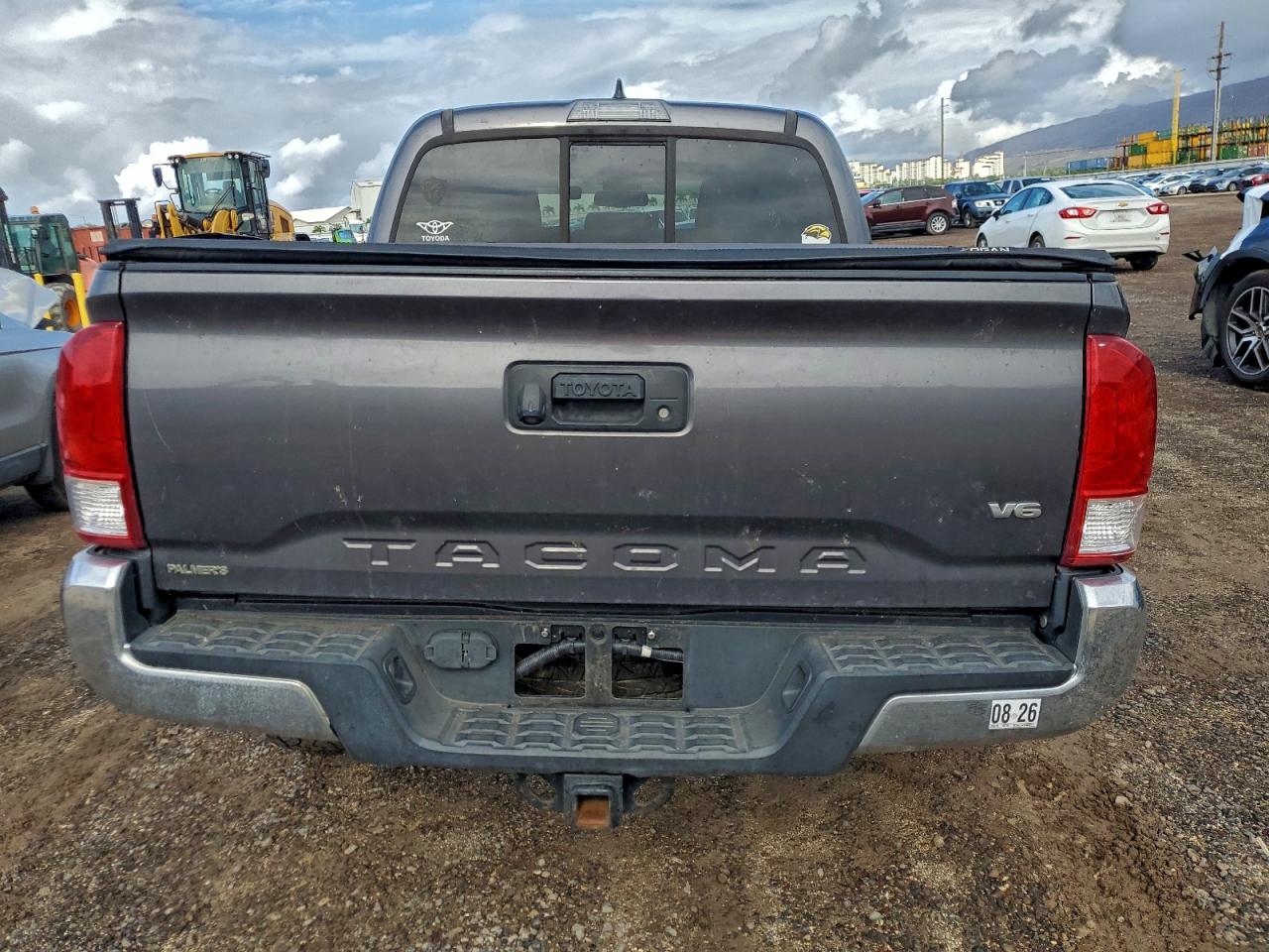 2017 TOYOTA TACOMA DOUBLE CAB photo 6