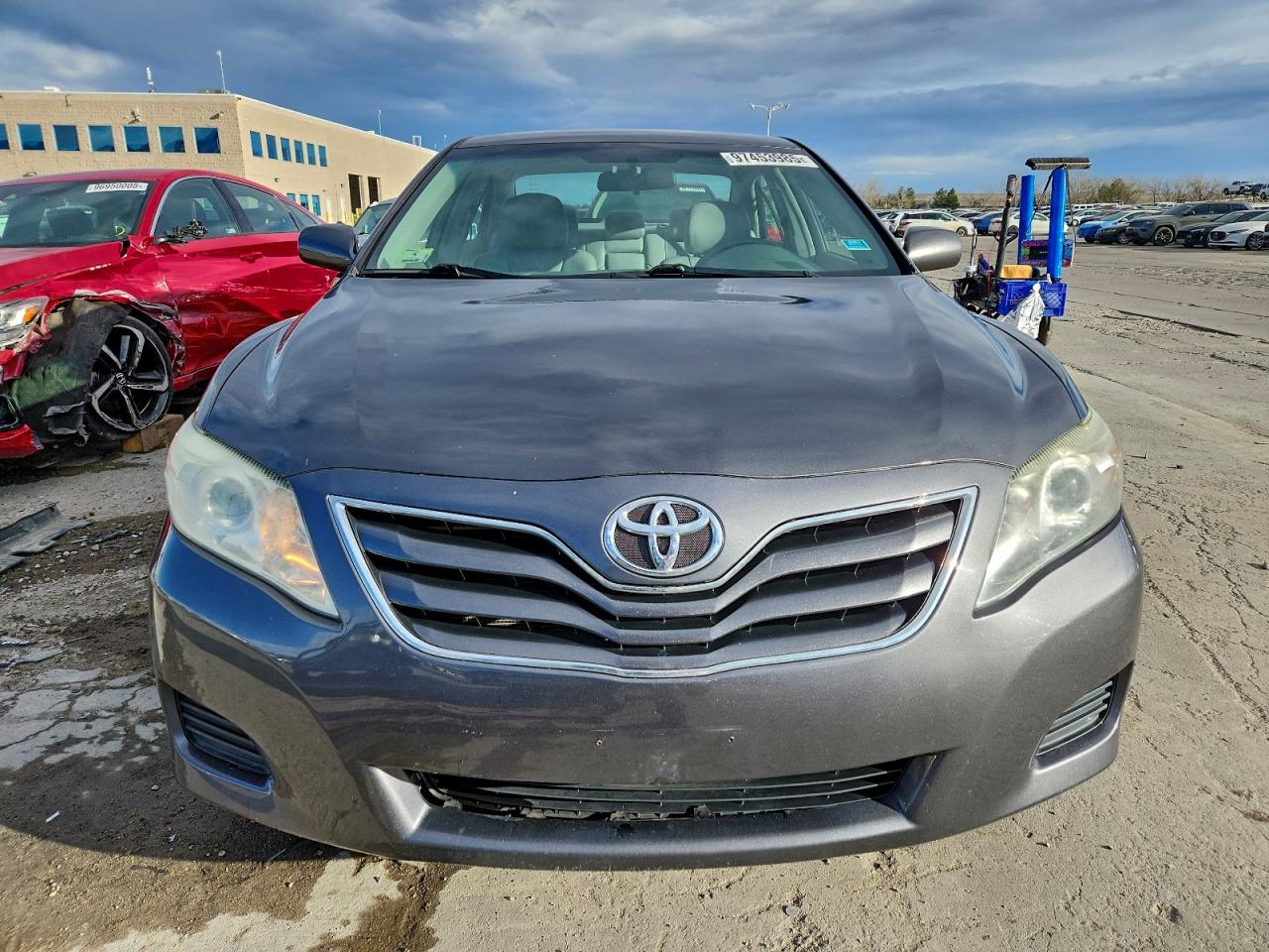 2010 TOYOTA CAMRY BASE photo 5