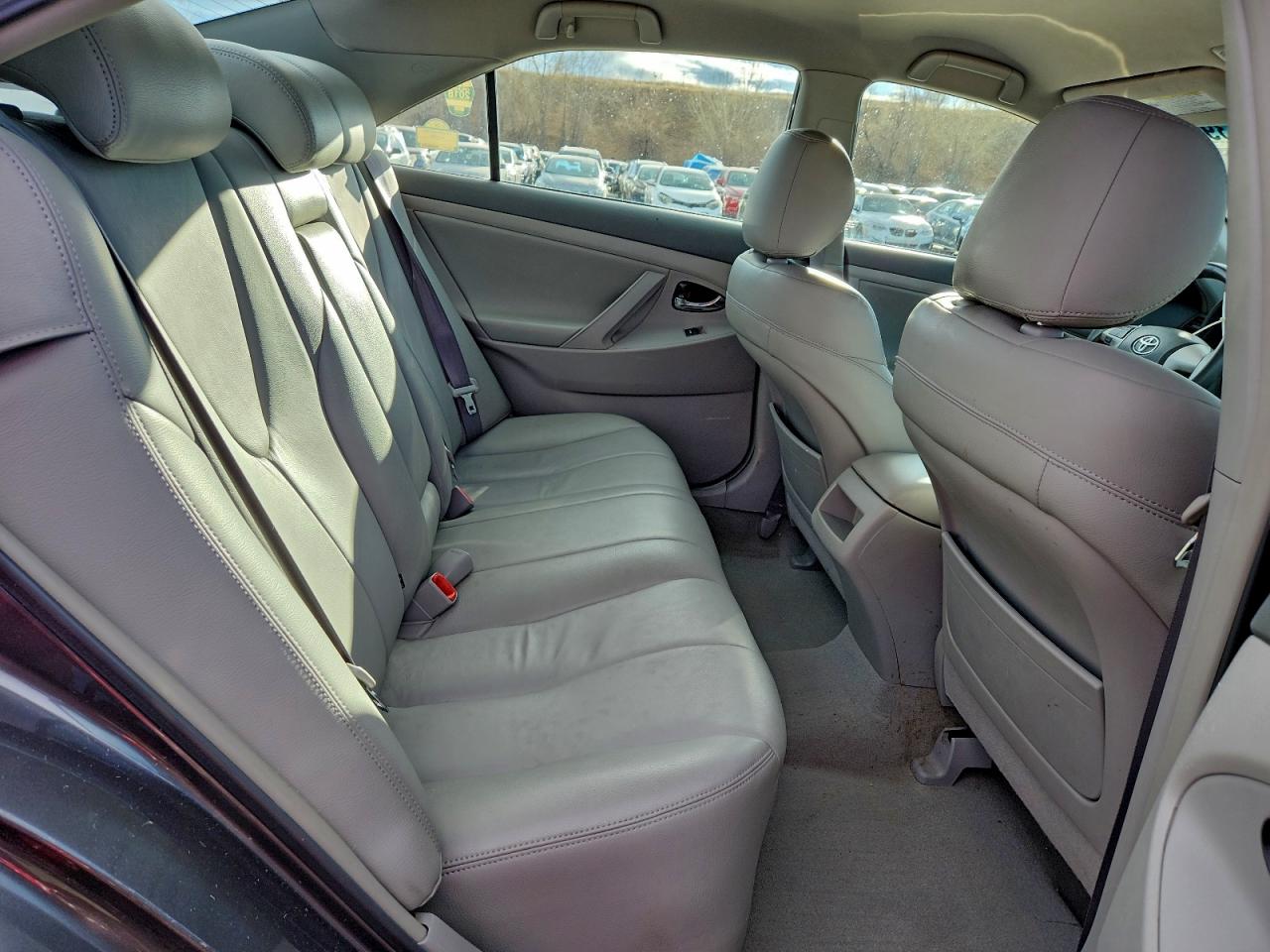 2010 TOYOTA CAMRY BASE photo 10