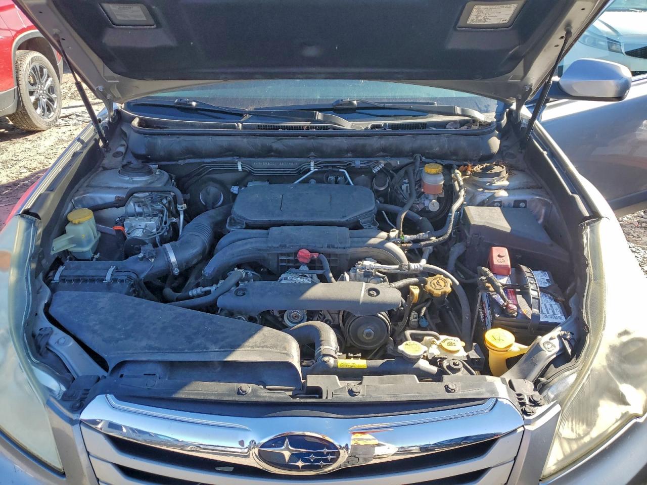 2010 SUBARU OUTBACK 2.5I PREMIUM photo 12