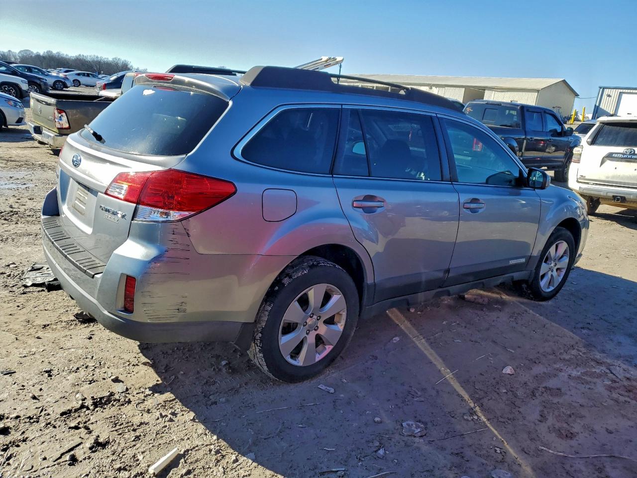 2010 SUBARU OUTBACK 2.5I PREMIUM photo 3