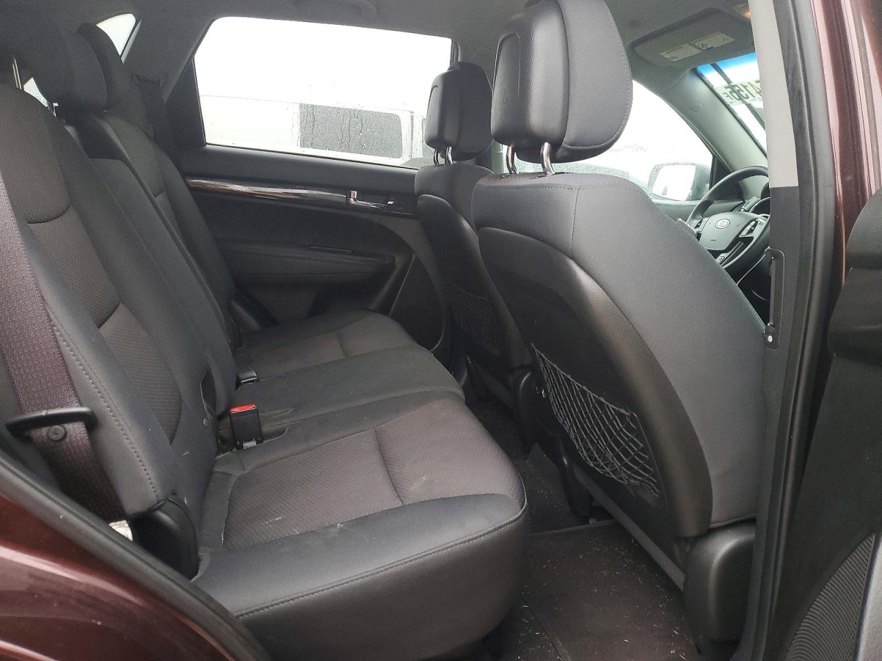 2011 KIA SORENTO BASE photo 11