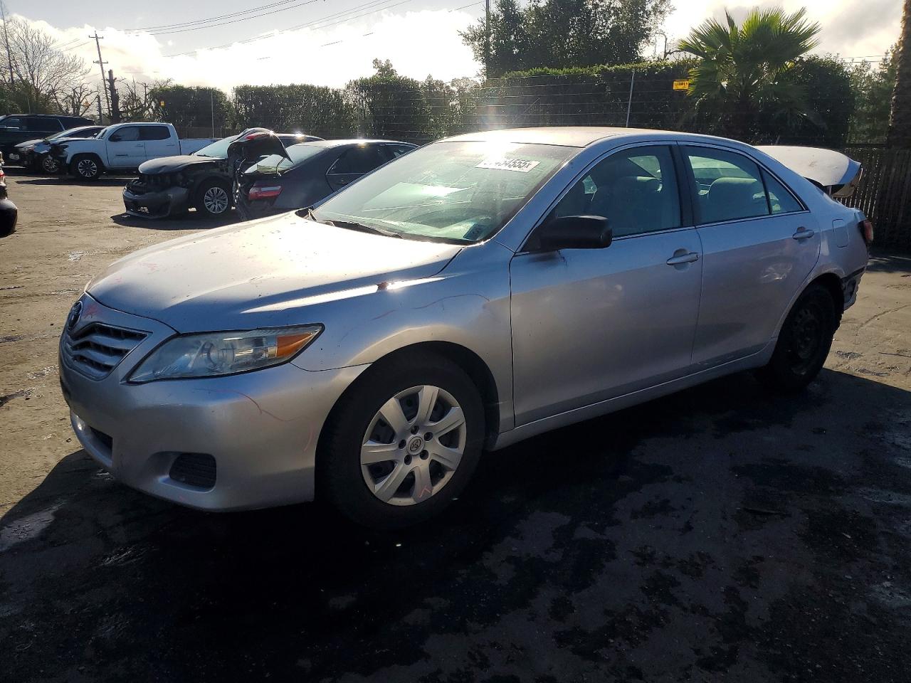 2010 TOYOTA CAMRY