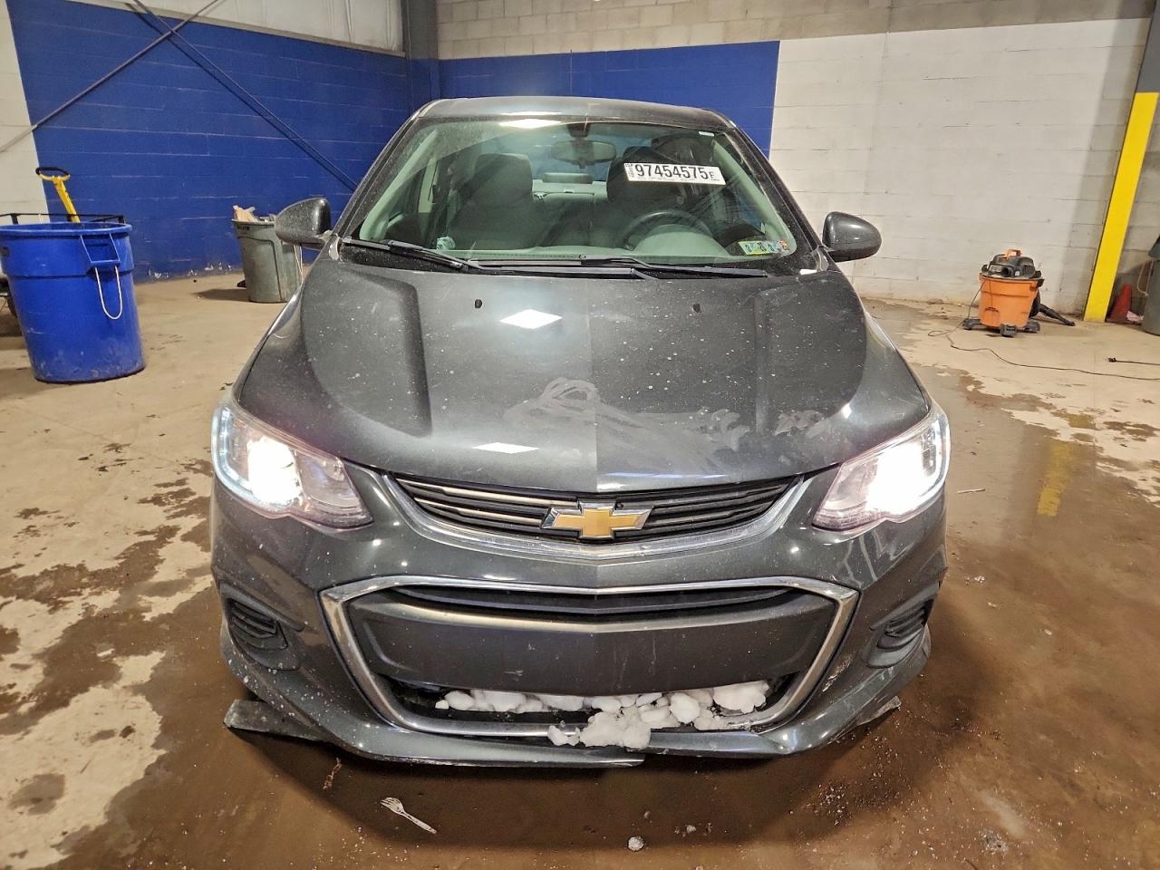 2017 CHEVROLET SONIC LS photo 5