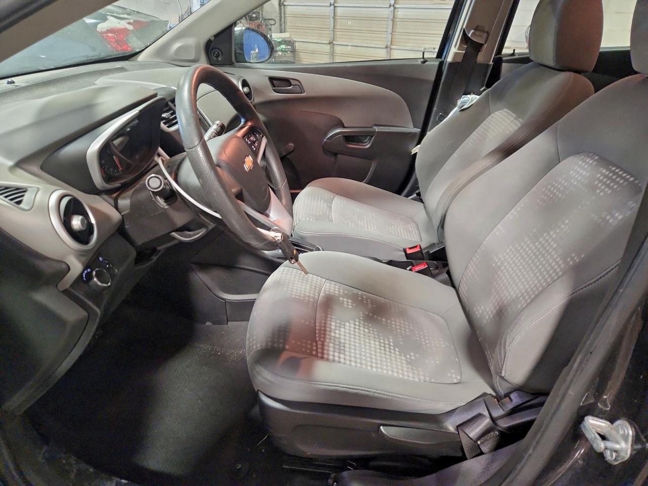 2017 CHEVROLET SONIC LS photo 7