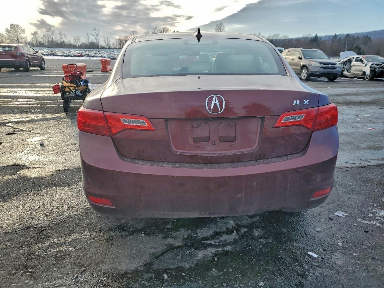 2013 ACURA ILX 20 TECH photo 6