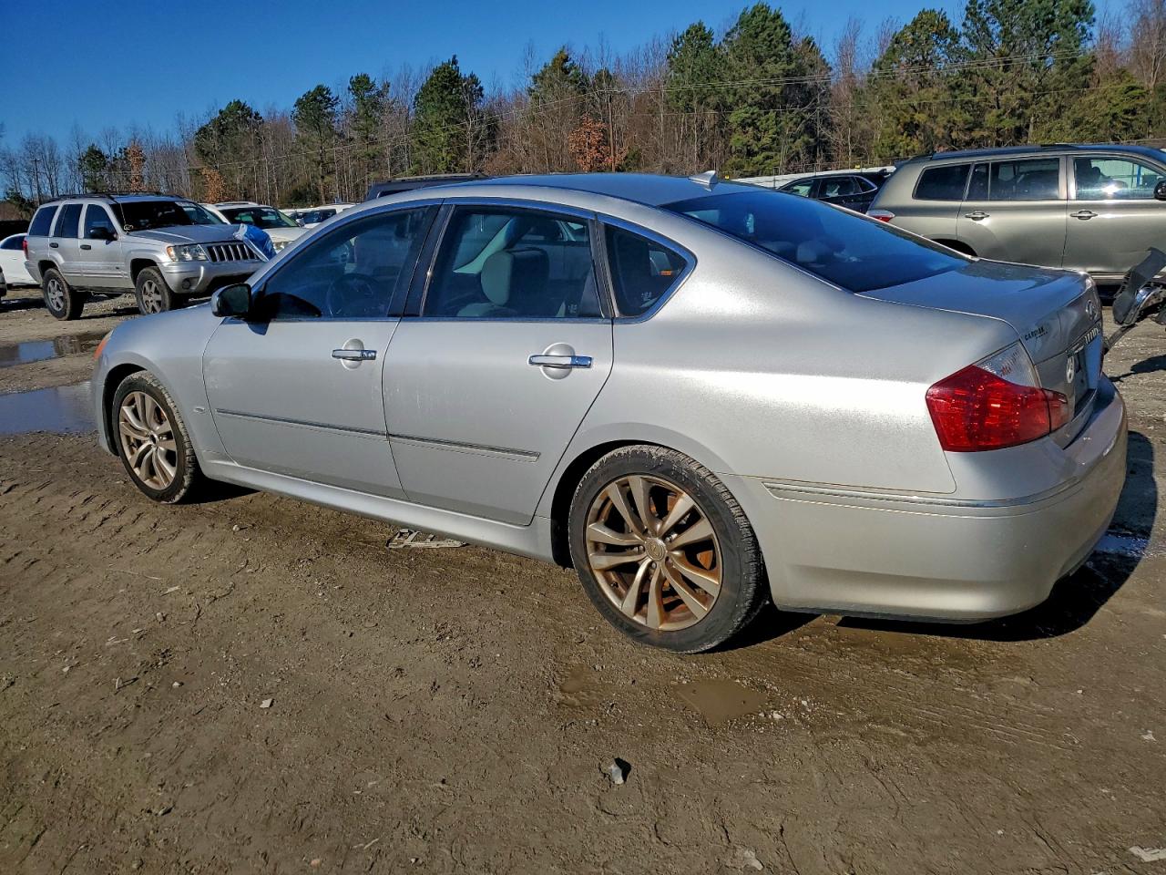 2010 INFINITI M35 BASE photo 4