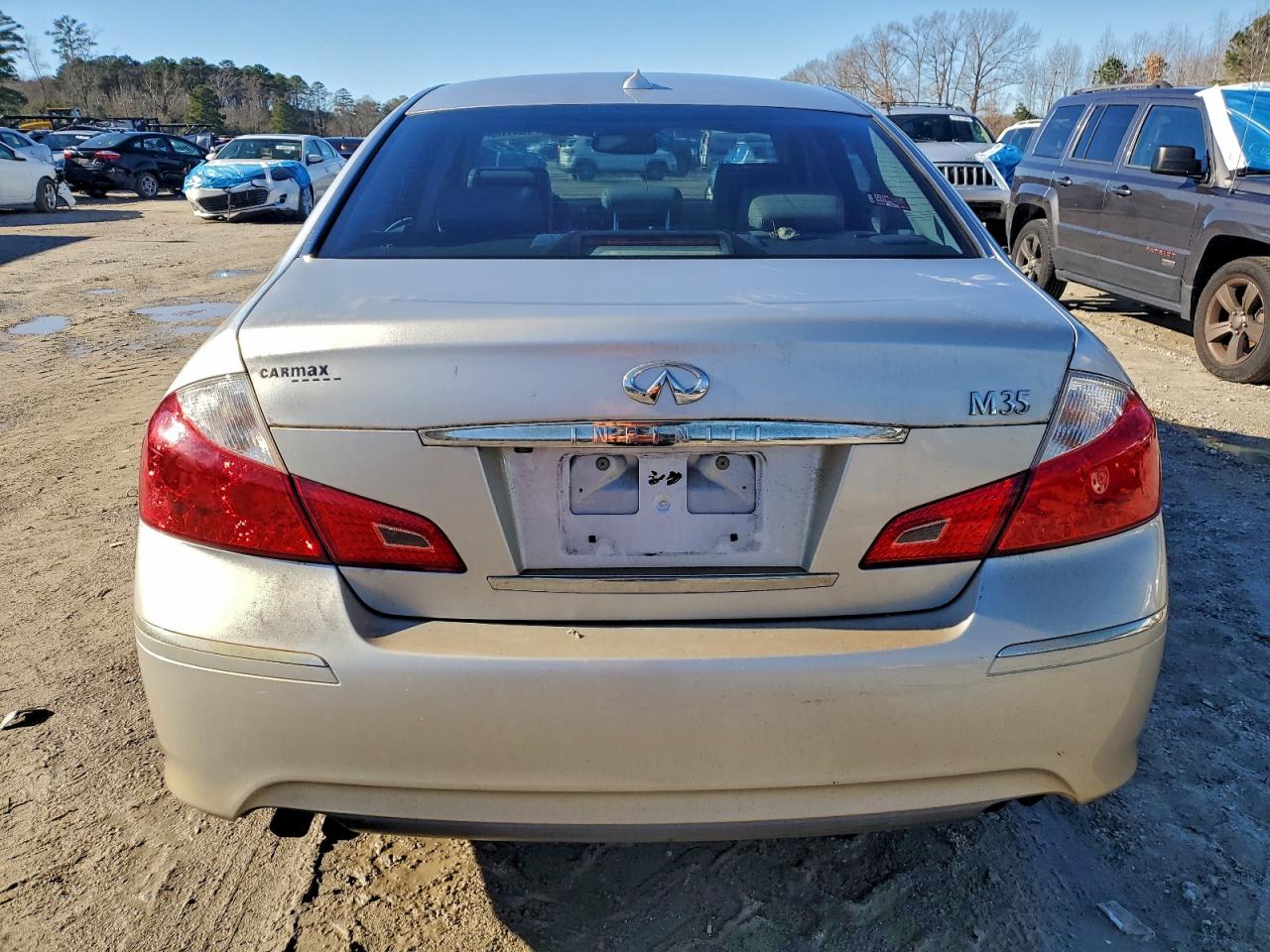 2010 INFINITI M35 BASE photo 16