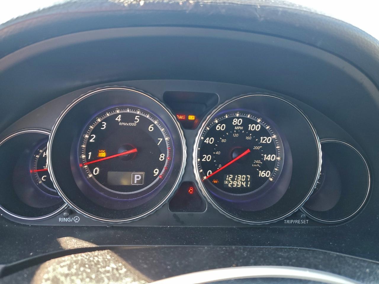 2010 INFINITI M35 BASE photo 25