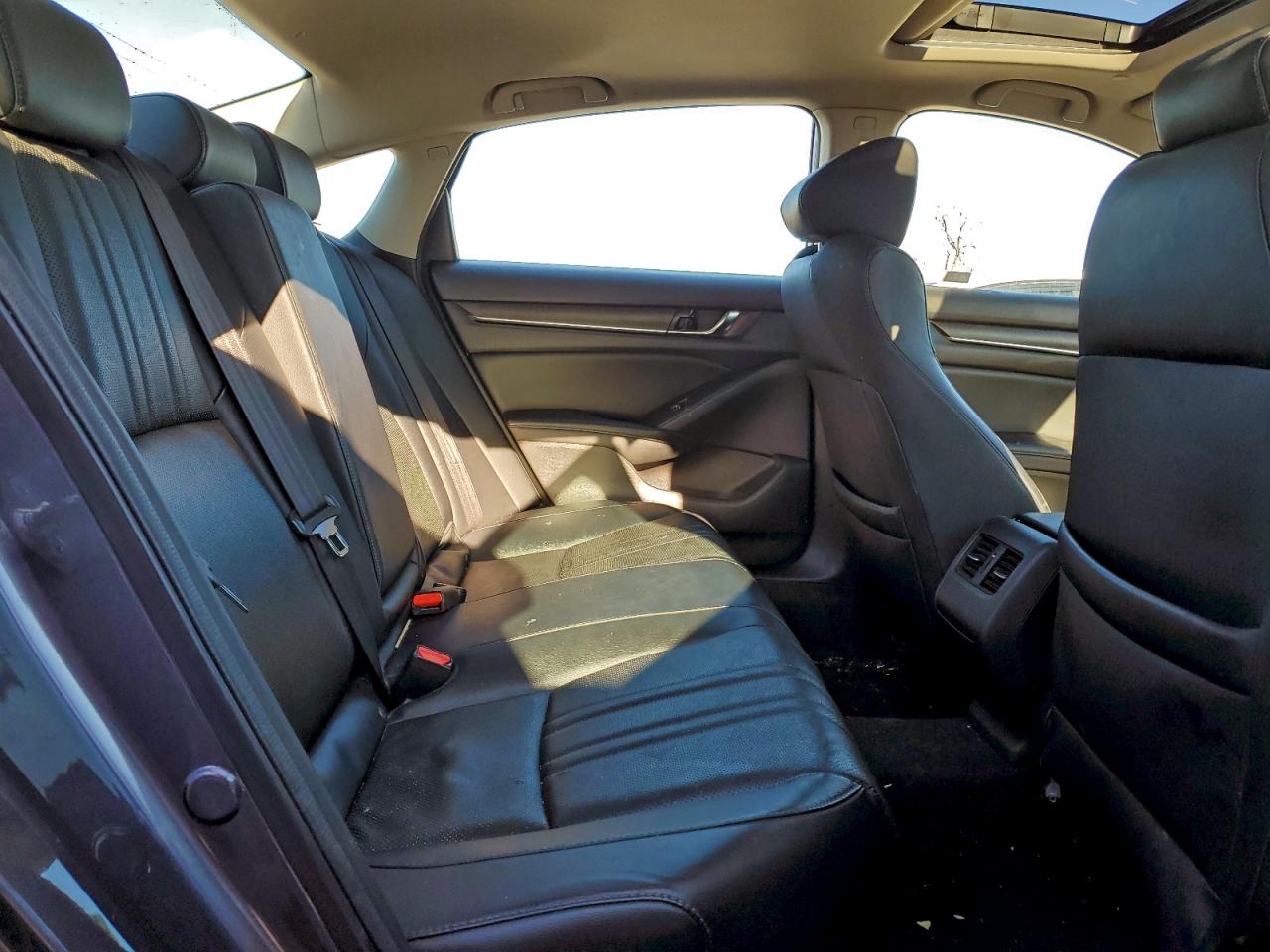 2018 HONDA ACCORD EXL photo 28