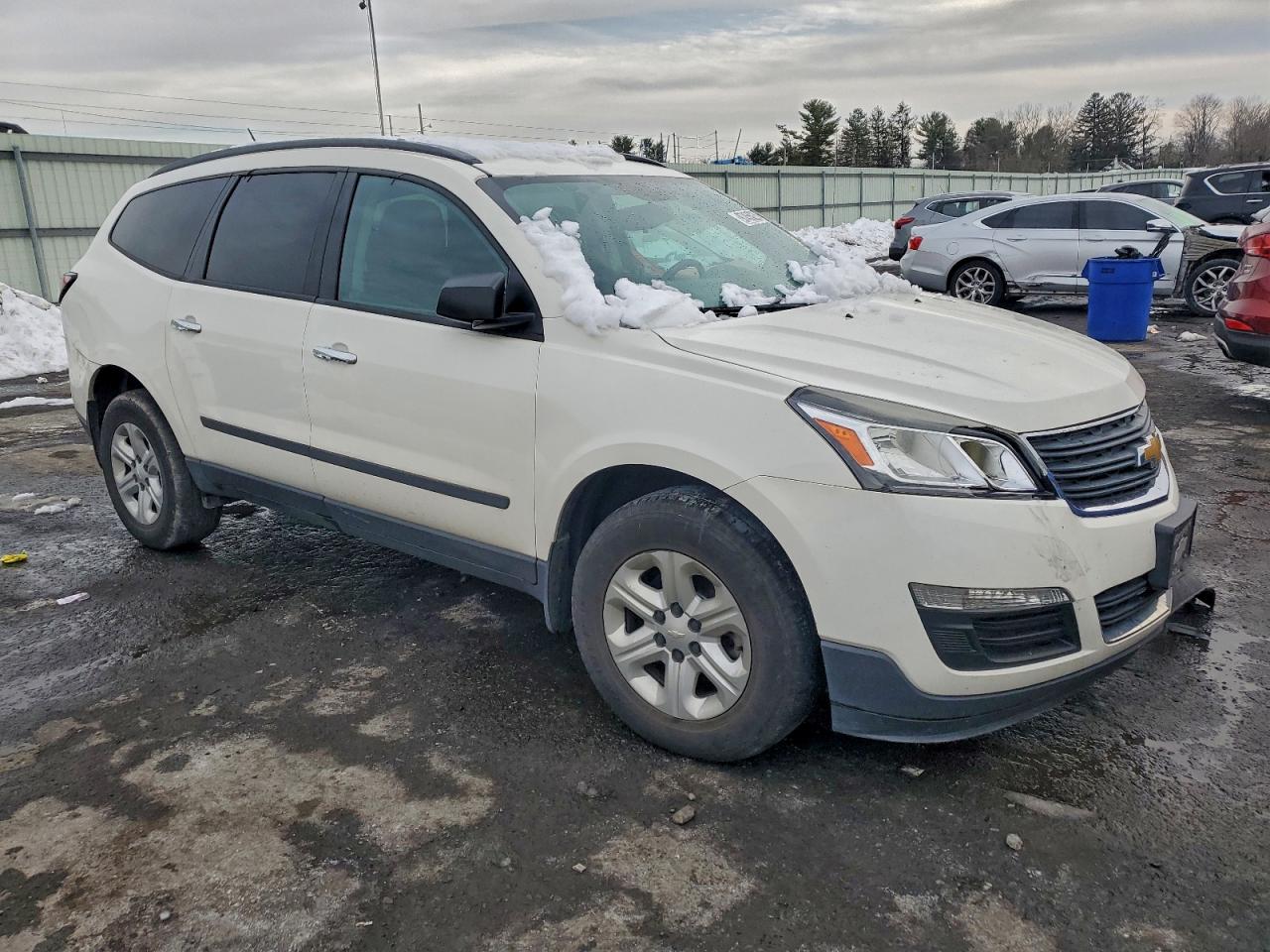 2014 CHEVROLET TRAVERSE LS photo 10