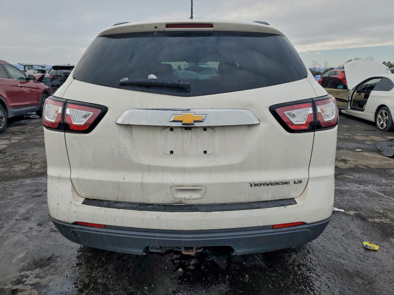2014 CHEVROLET TRAVERSE LS photo 16