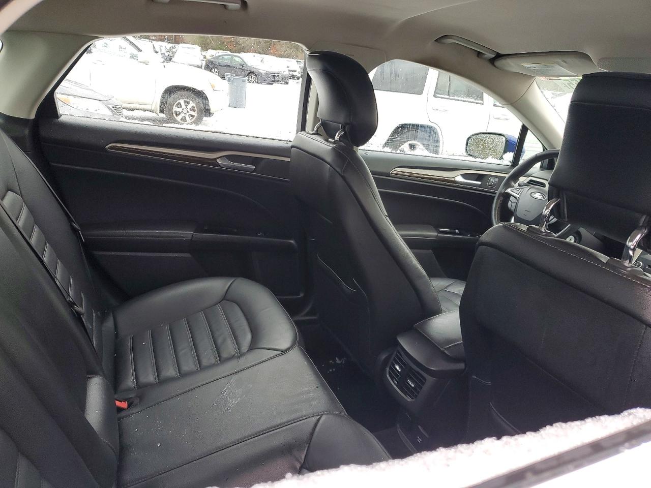 2014 FORD FUSION SE photo 10