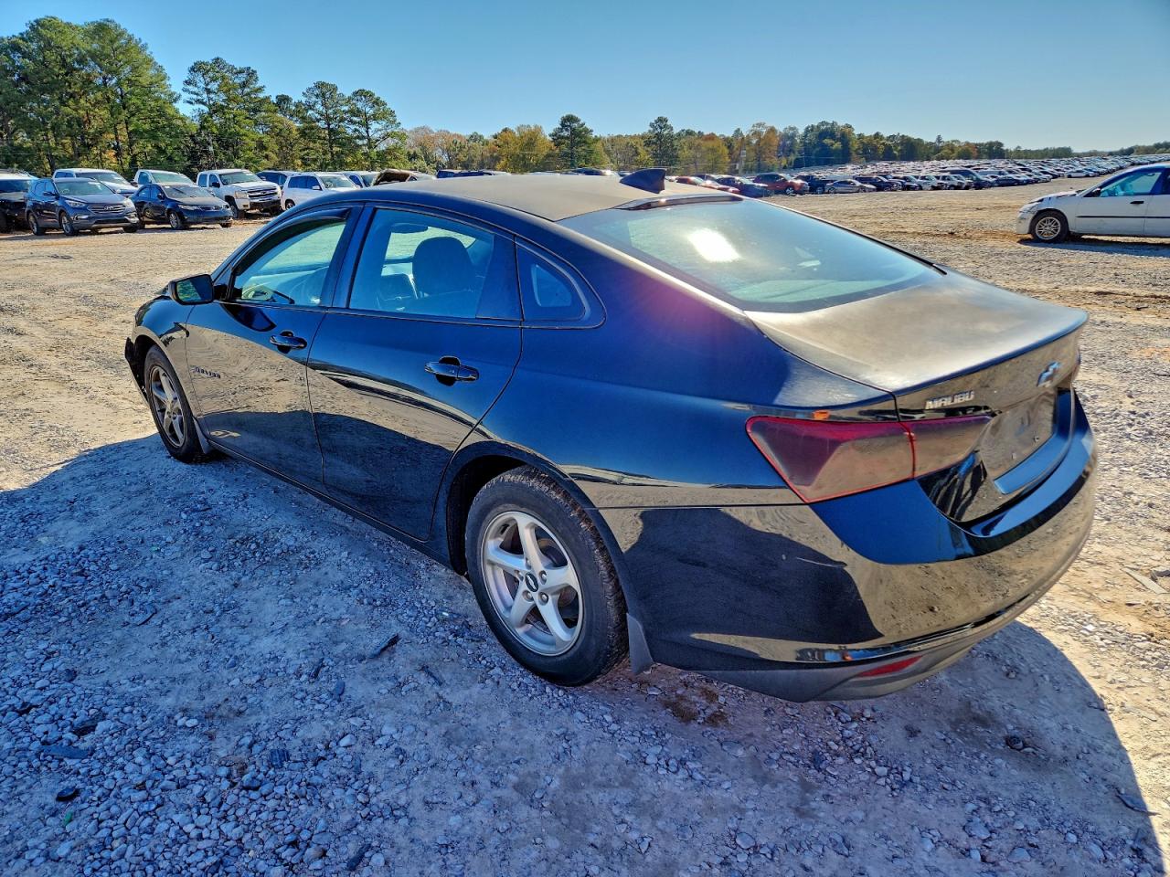 2017 CHEVROLET MALIBU LS photo 2