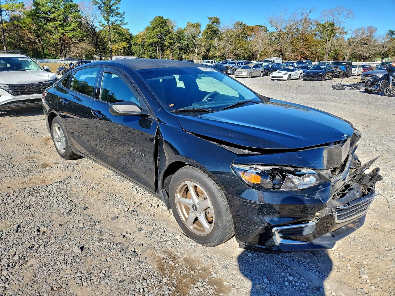 2017 CHEVROLET MALIBU LS photo 4