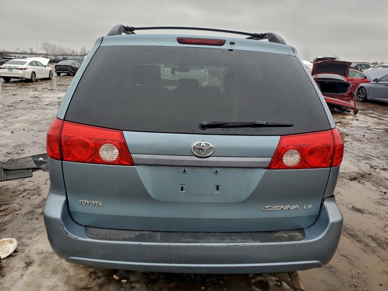 2009 TOYOTA SIENNA CE photo 6