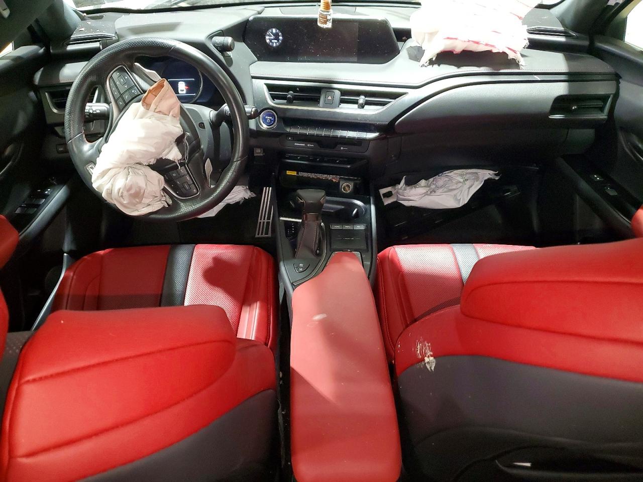 2020 LEXUS UX 250H photo 8