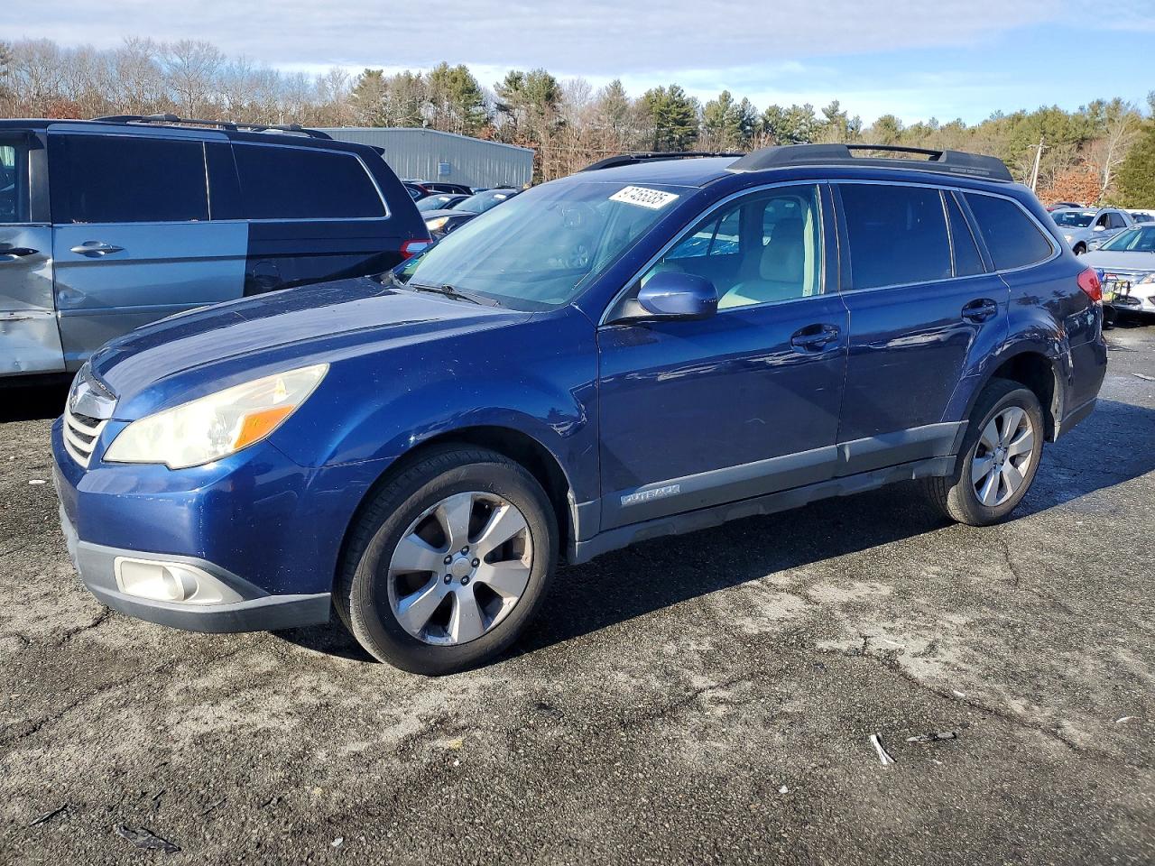 2010 SUBARU OUTBACK 2.5I PREMIUM — REAR END damage — photo 1