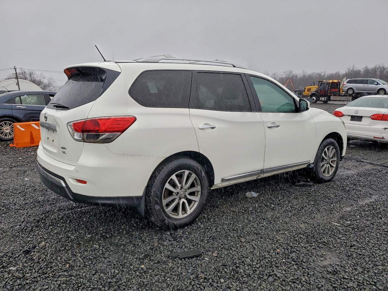 2013 NISSAN PATHFINDER S photo 3